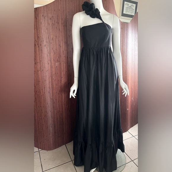 The Femm Georgia Gown - Picture 1 of 10